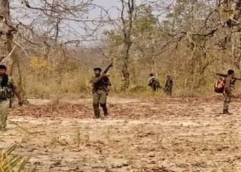सुकमा में सुरक्षबलों और नक्सलियों के बीच मुठभेड़, दोनों तरफ से फायरिंग जारी