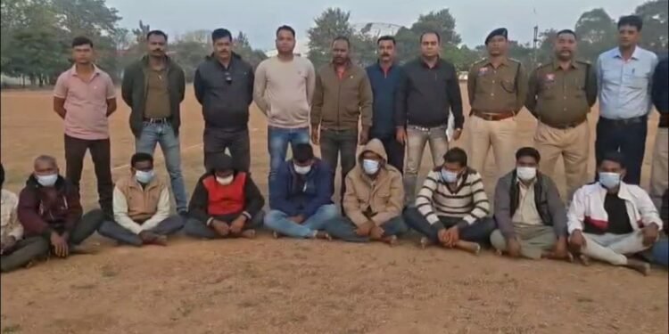 हंडा के लालच में डकैती: सौम्या चौरसिया की मुंहबोली बेटी के घर लूट, 19 गिरफ्तार