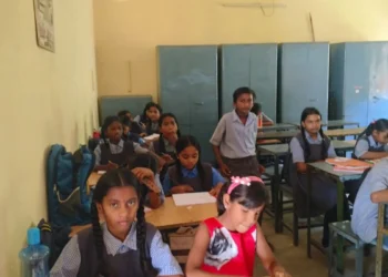 CG NEWS- सर्द हवाओं ने बदला स्कूलों का टाइम टेबल, अब इतने बजे से लगेगी कक्षाएं