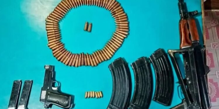 डॉक्टर्स मुजम्मिल देने वाला था बड़ी आतंकी घटना को अंजाम, पुलिस ने ठिकाने से असॉल्ट राइफल, 2900KG विस्फोटक किया बरामद