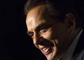 बॉलीवुड के ही-मैन धर्मेंद्र का निधन, लोनावाला का फॉर्महाउस समेत अपने पीछे छोड़ गए इतनी दौलत