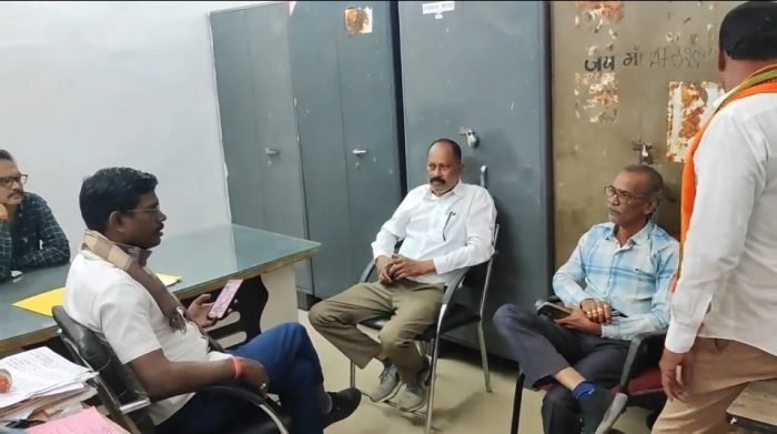गरियाबंद में ACB का बड़ा एक्शन: नगर पालिका इंजीनियर 30 हजार की रिश्वत लेते रंगे हाथ गिरफ्तार