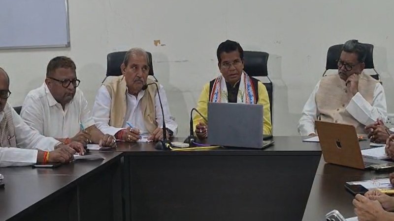 CG NEWS: धान खरीदी के चलते 3 महीने बढ़े SIR का समय, कांग्रेस की निगरानी समिति की निर्वाचन आयोग से मांग