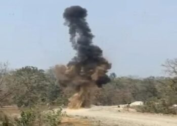 ब्रेकिंग न्यूज- नक्सलियों ने किया IED ब्लास्ट, CRPF का जवान घायल