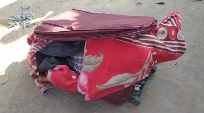 CG NEWS: पत्नी ने पति को उतारा मौत के घाट, लाश को बैग में पैक कर हुई फरार