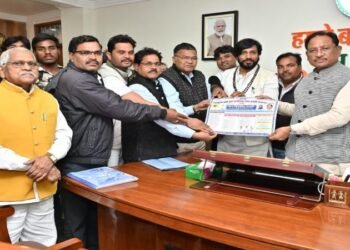 मुख्यमंत्री विष्णुदेव साय से सतनामी विकास परिषद के प्रतिनिधिमंडल ने की भेंट