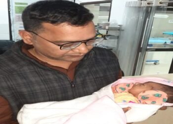 CG NEWS: स्टेशन पर मिली लावारिस नवजात बच्ची, अस्पताल में कराया गया भर्ती