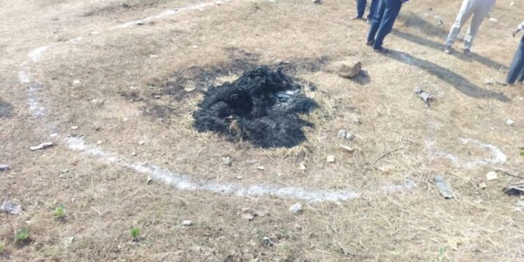 भिलाई बिग ब्रेकिंग: नहर किनारे मिली जली हुई युवती की लाश, इलाके में दहशत का माहौल