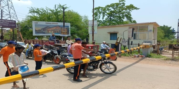 CG NEWS: कचना रेलवे क्रॉसिंग पर यातायात रहेगा प्रतिबंधित, जानिये कब से कब तक बंद क्रासिंग रहेगी
