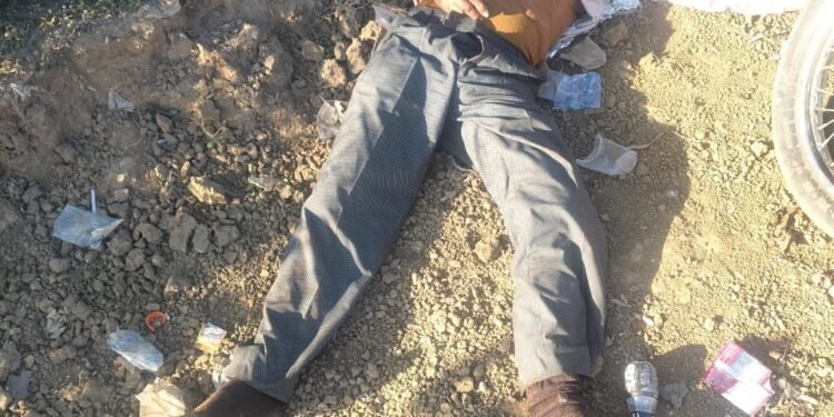 बिलासपुर ब्रेकिंग: धारदार हथियार से LCIT स्कूल के ड्राइवर की हत्या, शराब दुकान के पास शव मिलने से सनसनी