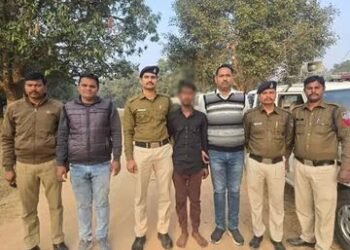 सनसनीखेज डबल मर्डर का खुलासा, सुपारी देकर रची पिता और मां की हत्या की साजिश, बेटा बोला- ‘तुरंत काटकर भाग जाएंगे’, 5 आरोपी अरेस्ट