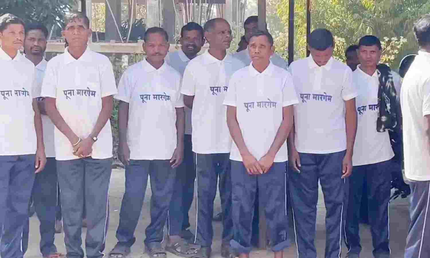 दंतेवाड़ा में बड़ा सरेंडर, 63 नक्सलियों ने किया आत्मसमर्पण