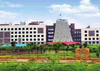 CG NEWS: 4 IAS अफसरों को मिला प्रमोशन का तोहफा, रानू साहू और उनके पति जेपी मौर्या को लगा बड़ा झटका