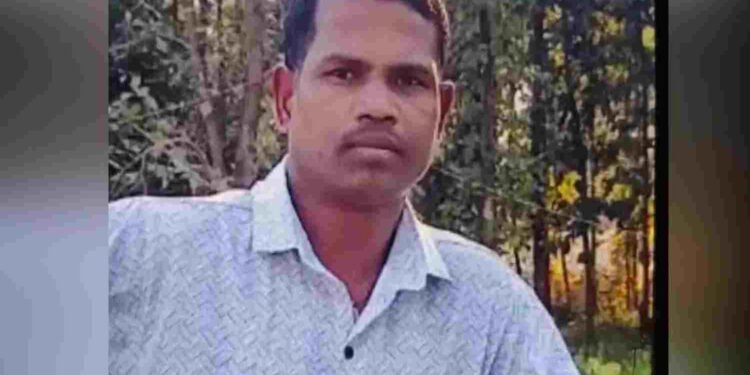 CG NEWS: नक्सलियों ने पूर्व सरपंच की सरेआम गोली मारकर हत्या, इलाके में दहशत