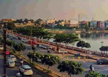 ब्रेकिंग रायपुर: अब मरीन ड्राइव पर घूमना होगा महंगा, नगर निगम ने लागू किया पार्किंग शुल्क