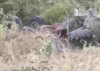 CG NEWS: 60 फीट गहरी खाई में गिरा ओवरलोड ट्रैक्टर, चालक की मौत; चार नाबालिग घायल