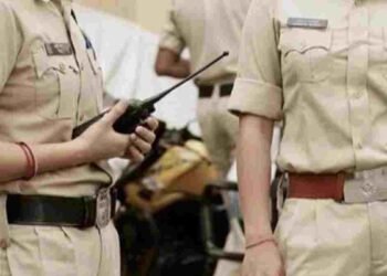 CG NEWS: एसपी योगेश पटेल की बड़ी कार्रवाई, अर्जुन्दा थाना प्रभारी और आरक्षक निलंबित