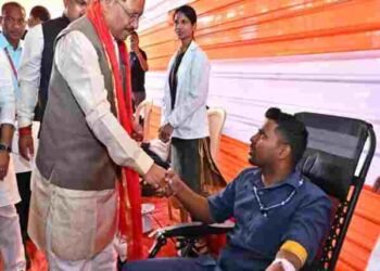 जन्मदिन पर सेवा का संदेश: मुख्यमंत्री साय ने जन्मदिन पर रक्तदान शिविर का किया शुभारंभ