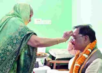 माँ का आशीर्वाद और अपार जनस्नेह : बगिया में आत्मीयता के साथ मना मुख्यमंत्री का जन्मदिन