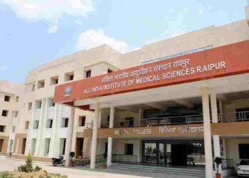 AIIMS रायपुर में बड़ा हादसा: तीसरी मंजिल से गिरकर मरीज की मौत, जांच में जुटी पुलिस
