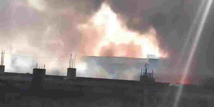 केमिकल फैक्ट्री में लगी भीषण आग, 7 मजदूरों की जिंदा जलकर मौत