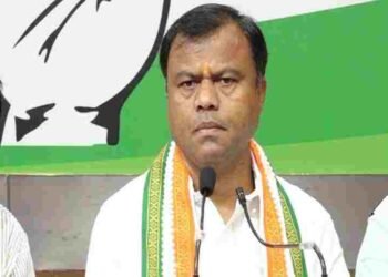 दीपक बैज का सरकार पर सीधा हमला: “लक्ष्य से कम खरीदी, फिर भी सरकार मना रही है जश्न!”