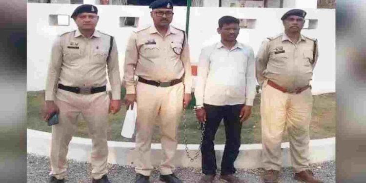 CG NEWS- चुनाव में वोट ना देने पर युवक की हत्या, आरोपी गिरफ्तार