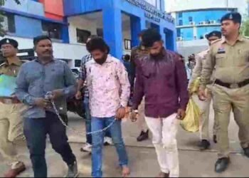 रायपुर पुलिस की बड़ी कार्रवाई: हिस्ट्रीशीटर मुकेश गुप्ता और भाई संजू गिरफ्तार