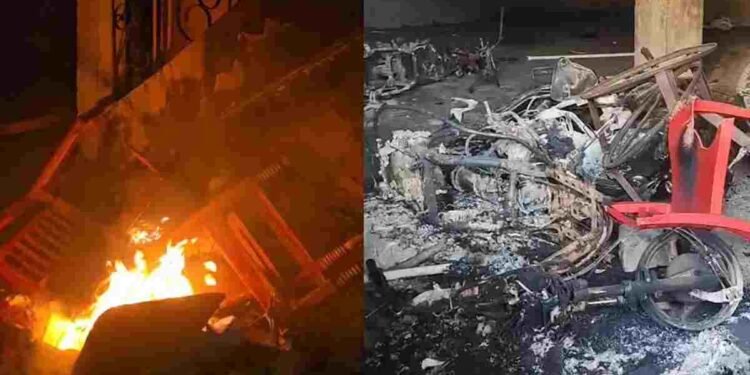 गरियाबंद में देर रात बवाल, दो गुटों में हिंसक झड़प, घरों में लगाई आग, बसों को फूंका