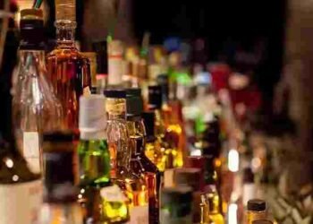 CG NEWS- शराबप्रेमियों के लिए राहत: अब पसंद की ब्रांड मिलेगी, ओवररेटिंग पर सख्ती