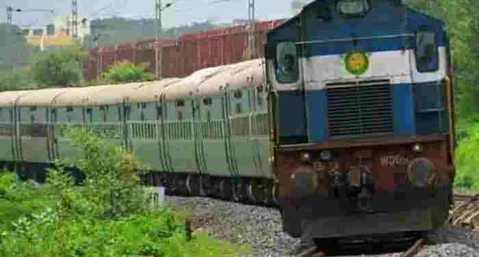 CG NEWS- यात्रियों के लिए जरूरी खबर: 14 ट्रेनें रद्द, 7 ट्रेनें के रूट में होगा फेरबदल