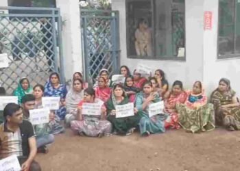 रायपुर में उर्मिला मेमोरियल हॉस्पिटल के बाहर हंगामा, मरीज की मौत के बाद परिजनों का प्रदर्शन, VIDEO