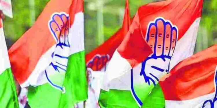 छत्तीसगढ़ कांग्रेस में घमासान: 17 से ज्यादा पदाधिकारियों के इस्तीफे से सियासी हलचल तेज