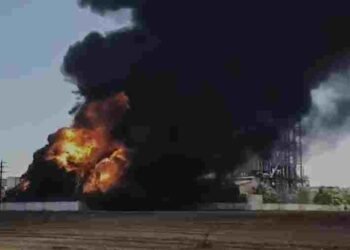 BIG BREAKING- खैरागढ़ में केमिकल फैक्ट्री में भीषण आग, दमकल की गाड़ियां मौके पर