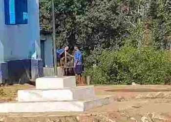 बालक आश्रम चिन्नाकोड़ेपाल में सिमटा सिस्टम, आदिवासी बच्चों को नहीं मिल रहा शुद्ध पेयजल
