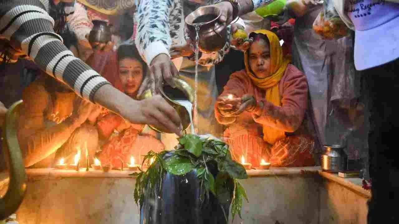 15 या 16 फरवरी कब है महाशिवरात्रि? जानें सही डेट और शुभ मुहूर्त