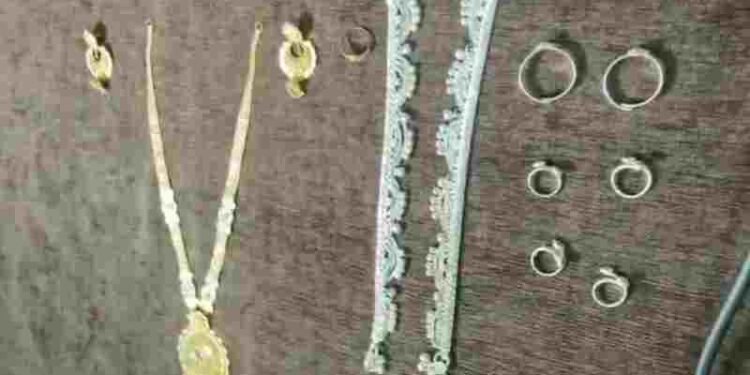 रायपुर में ज्वेलरी दुकान से चोरी का खुलासा, 4 घंटे में महिला समेत 2 आरोपी गिरफ्तार