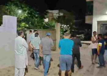 CG NEWS- SEX RACKET का भंडाफोड़: किराए के मकान से 3 युवक और 2 युवतियां पकड़ाई, VIDEO