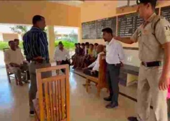 बालोद में छात्रावास कांड: बच्चों से मारपीट और गाली-गलौज के आरोप, अधीक्षक हिरासत में