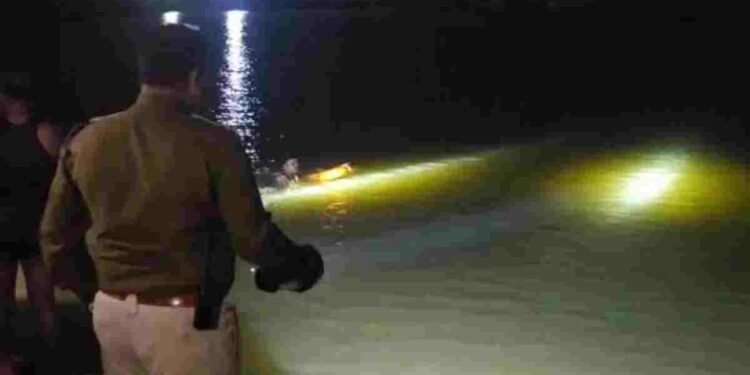 बिलासपुर में तालाब में डूबने से दो युवकों की मौत, तीन लापता