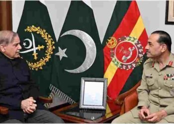 ईरान जंग पर पाकिस्तान की संसद में घमासान, सांसद बोले – चमचागिरी नहीं बचाएगी