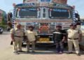 CG NEWS: 12 चक्का ट्रक चोरी का खुलासा: 4 घंटे में दो आरोपी गिरफ्तार, 16 लाख का वाहन बरामद