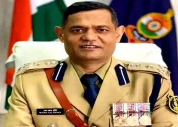 रायपुर में बड़ा एक्शन: IG रतनलाल डांगी निलंबित, सोशल मीडिया पर फोटो वायरल होने के बाद कार्रवाई