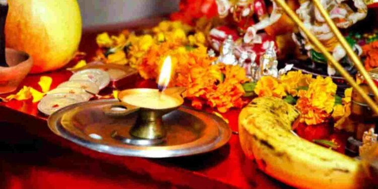 नवरात्रि: अंखड ज्योत बुझ जाए तो घबराएं नहीं, जान लें क्या करना चाहिए?