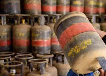 ढाबा-होटल चलाने वालों के लिए खुशखबरी, अब मिलेंगे ज्यादा गैस सिलेंडर!