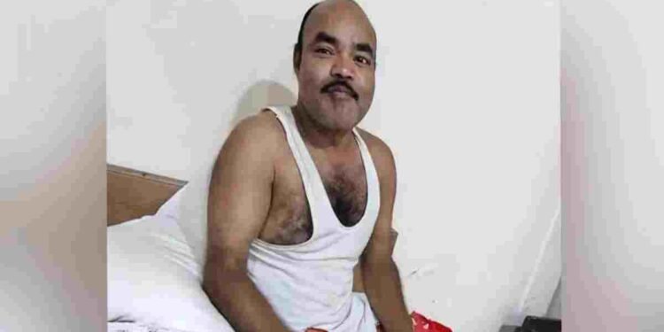 CG NEWS: जमीन विवाद में दिव्यांग शिक्षक की बेरहमी से हत्या, ट्राइसाइकिल समेत बाड़ी में फूंका