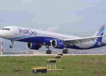 दिल्ली एयरपोर्ट पर इमरजेंसी लैंडिंग, विशाखापट्टनम से आ रहा था विमान