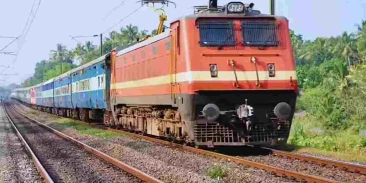 ट्रेन यात्रियों के लिए जरूरी सूचना, छत्तीसगढ़ से गुजरने वाली 14 एक्सप्रेस ट्रेनें रद्द