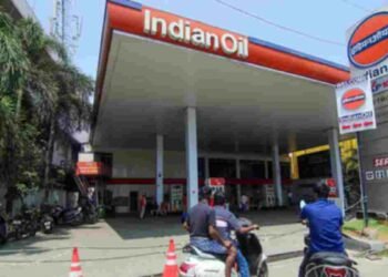 LPG के बाद पेट्रोल-डीजल के दामों में लगी आग, सरकार ने बढ़ाया भाव