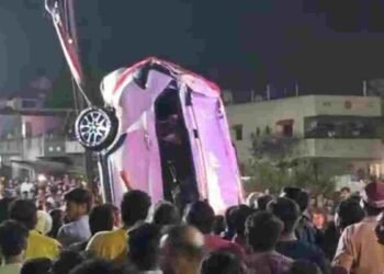 सोशल गैदरिंग से लौटते वक्त हादसा: कुएं में गिरी कार, 6 छात्रों समेत 9 की दर्दनाक मौत